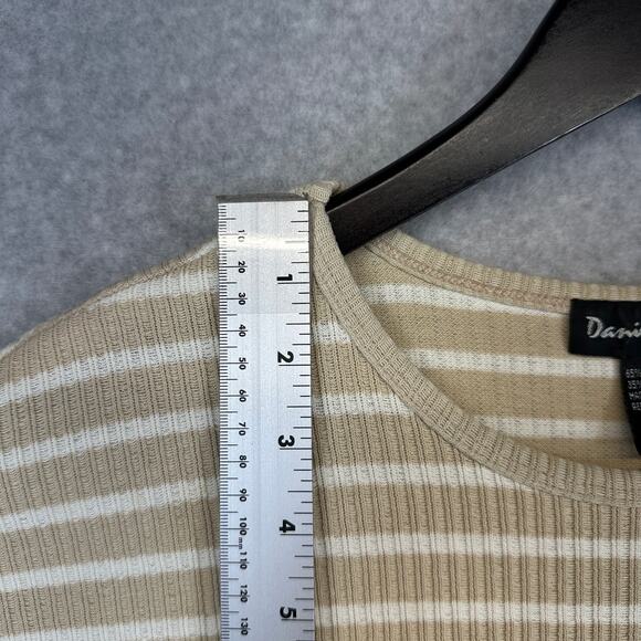 Daniel Caron Shirt Womens Large Beige White Striped Print Short Sleeve Pullover - Picture 8 of 12